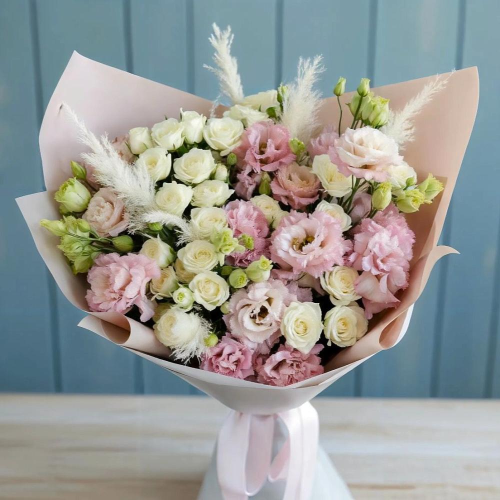 Букет цветов из: Альстромерии и Розы в Таежный Красноярского края