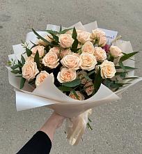 Букет Кремовые розы Латте в Таежный Красноярского края