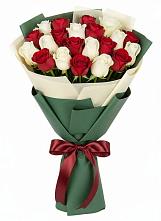 Букет Микс из красных и белых роз #REPLACE_PRED# Таежный Красноярского края
