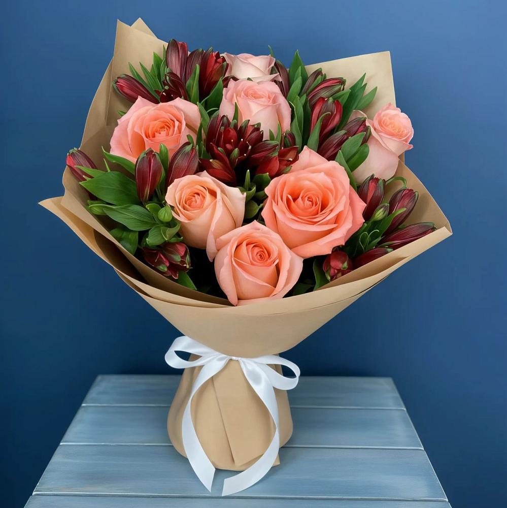 Букет цветов из: Розы и Альстромерии в Таежный Красноярского края