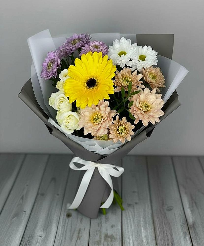 Букет цветов из: Розы, Герберы и Хризантемы в Таежный Красноярского края