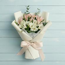 Букет цветов из:  Альстромерии в Таежный Красноярского края