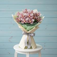 Букет цветов из:  Орхидеи и Розы #REPLACE_PRED# Таежный Красноярского края