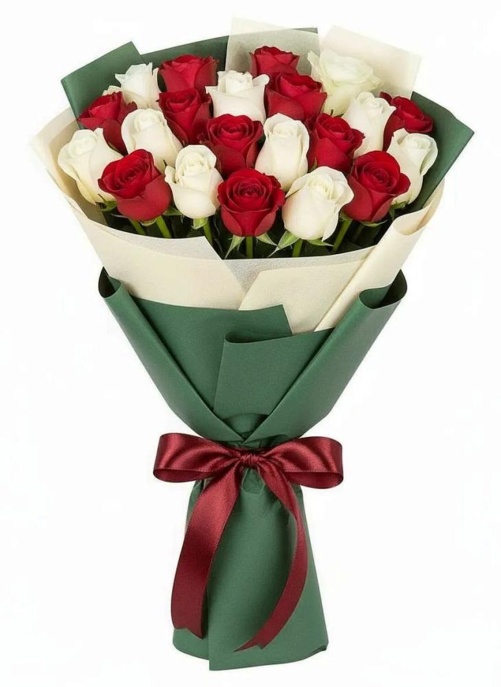 Букет Микс из красных и белых роз в Таежный Красноярского края