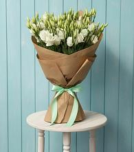 Букет цветов из:  Лизиантусы в Таежный Красноярского края