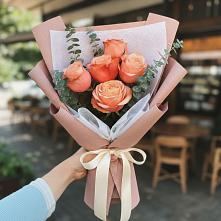 Букет цветов из:  Розы в Таежный Красноярского края