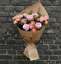 Букет цветов из:  Розы в Таежный Красноярского края
