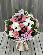 Букет цветов из:  Альстромерии, Гвоздики, Розы и Хризантемы #REPLACE_PRED# Таежный Красноярского края