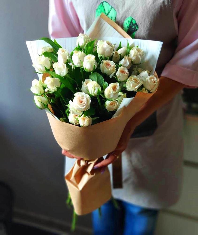 Букет цветов из: Розы в Таежный Красноярского края