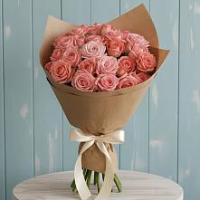 Букет цветов из:  Розы в Таежный Красноярского края