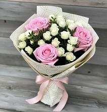 Букет цветов из:  Розы в Таежный Красноярского края