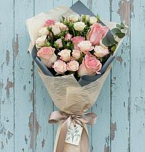 Букет цветов из:  Розы в Таежный Красноярского края