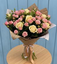 Букет цветов из:  Розы в Таежный Красноярского края