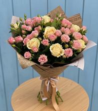 Букет цветов из:  Розы в Таежный Красноярского края