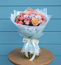 Букет цветов из:  Хризантемы и Розы в Таежный Красноярского края