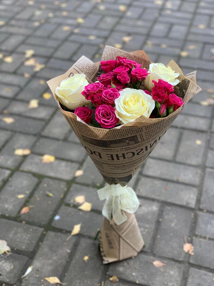 Букет цветов из: Розы в Таежный Красноярского края