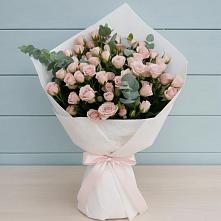 Букет цветов из:  Розы в Таежный Красноярского края